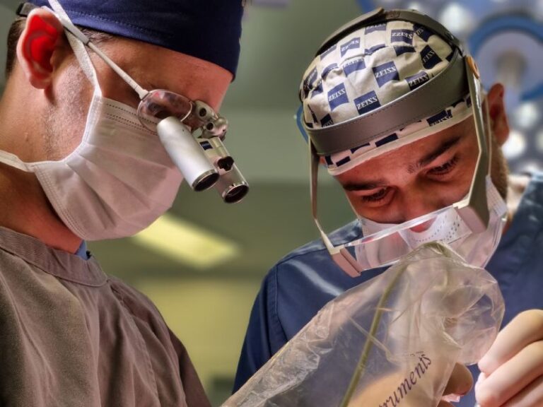 Dr Marlon Oliveira | Transplante Capilar | Tratamentos Capilares | Transplante de Pelos Faciais